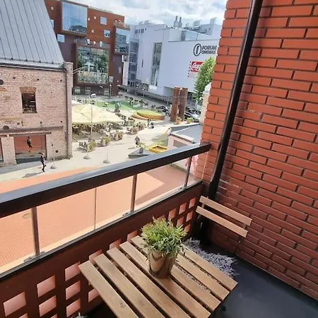 Ihana Tallinnan Rotermannin Keskustassa. * Tallin
