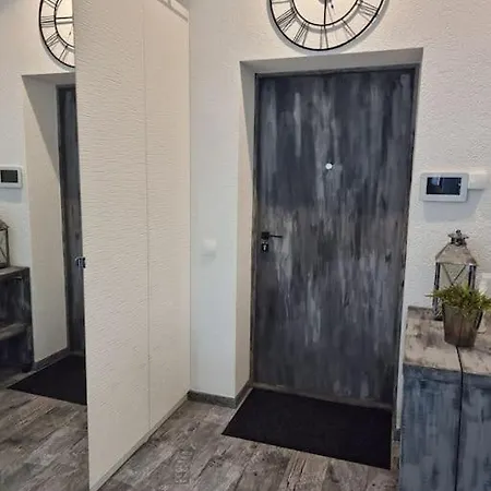 Apartment Ihana Huoneisto Tallinnan Rotermannin Keskustassa.